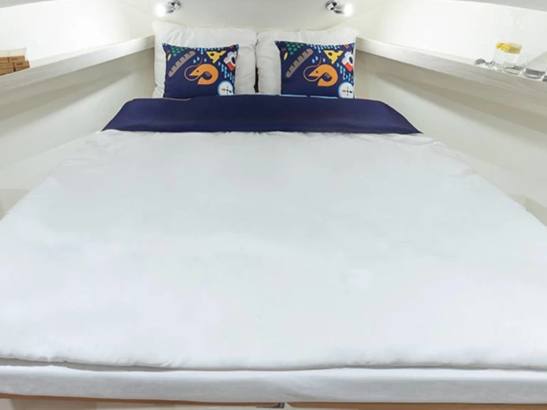 Motorboat to hire Trèbes at the best price