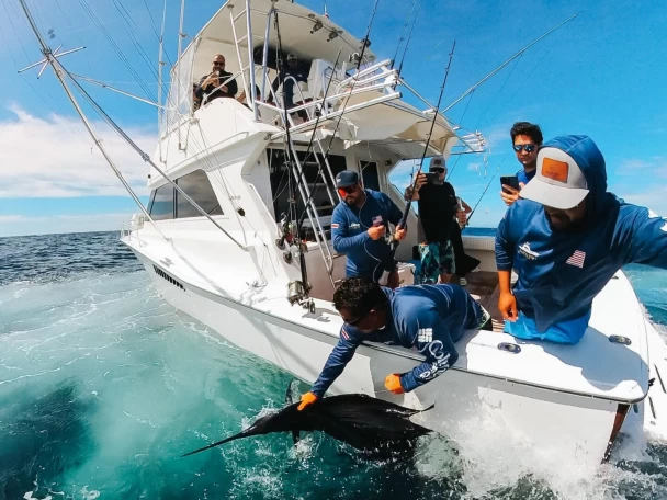 Hire Luxury Yacht with or without skipper Viking Marina Papagayo