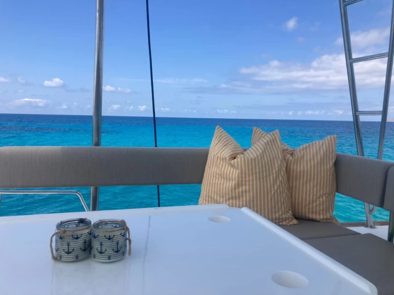 Yacht hire Ibiza Magna cheap Bali 4.6