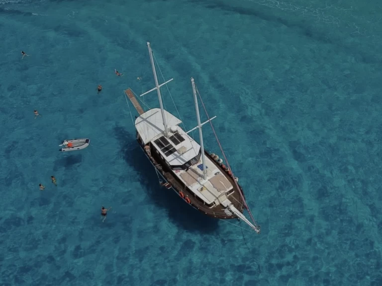 Hire Luxury Yacht Custom Gulet-Motor Sailor with a boat licence