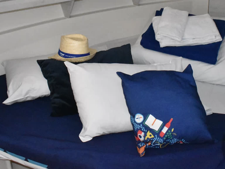 Motorboat to hire Vinkeveen at the best price