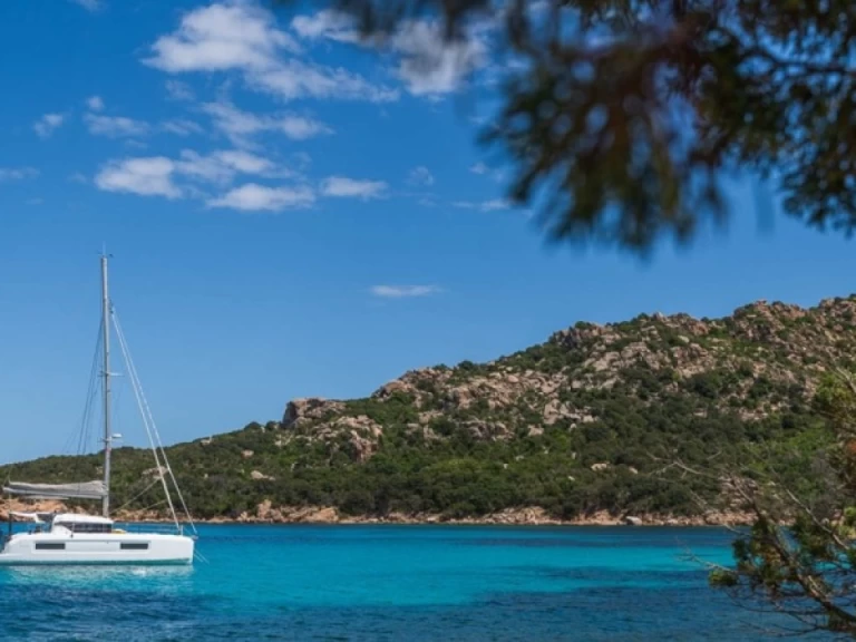 Yacht charter Cugnana Verde - Lagoon Lagoon 38 - 4cab on SamBoat