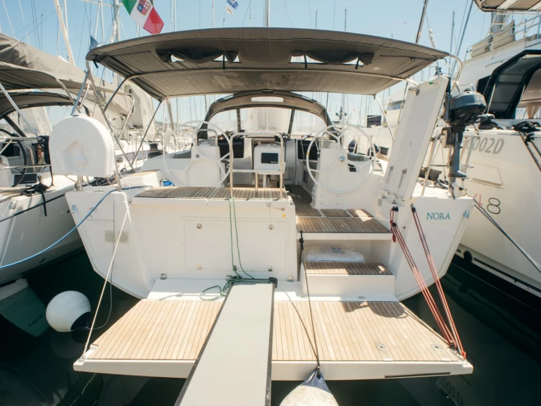 Hire Sailboat Dufour with a boat licence