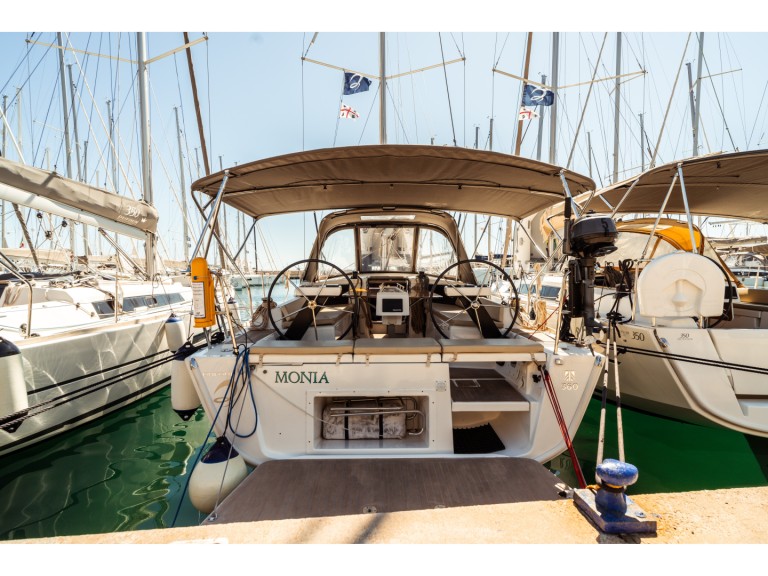 Yacht hire Olbia cheap Dufour 360 Grand Large