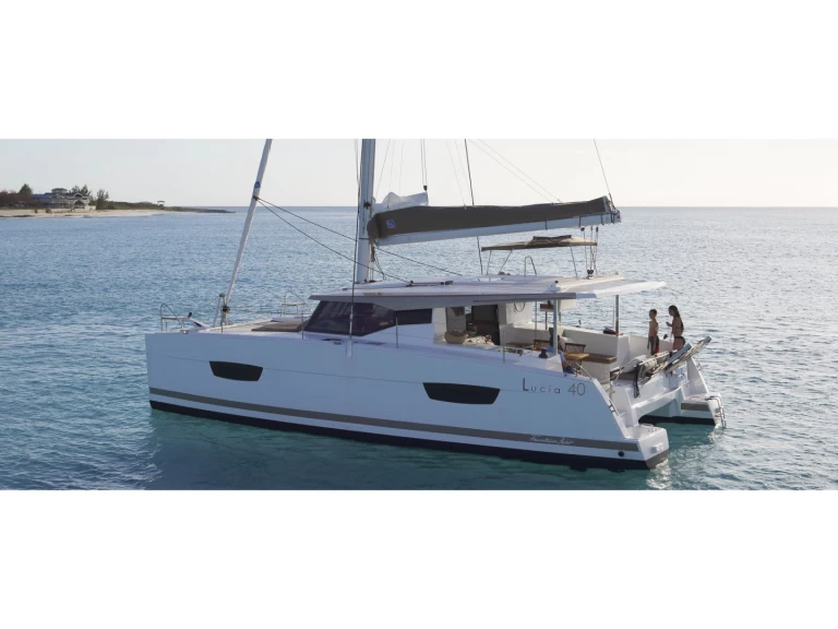 Hire Catamaran Fountaine Pajot with a boat licence