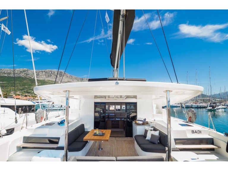 Hire a Lagoon Lagoon 50 Kaštel Gomilica