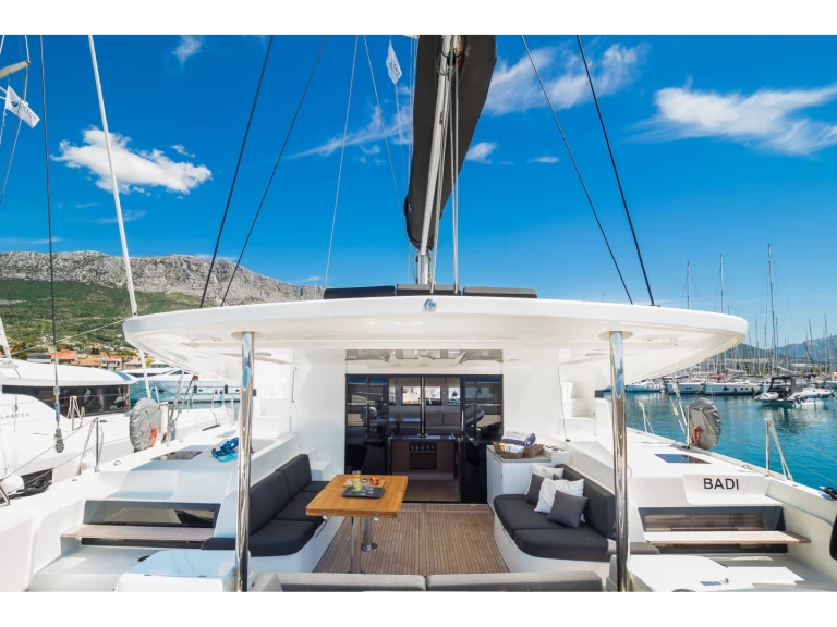 Hire a Lagoon Lagoon 50 Kaštel Gomilica