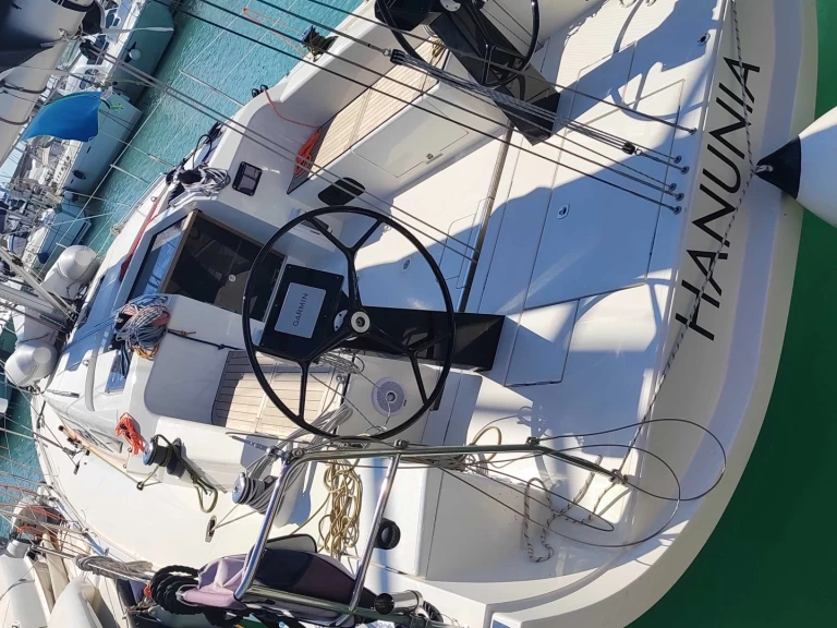 Sailboat to hire Salivoli at the best price