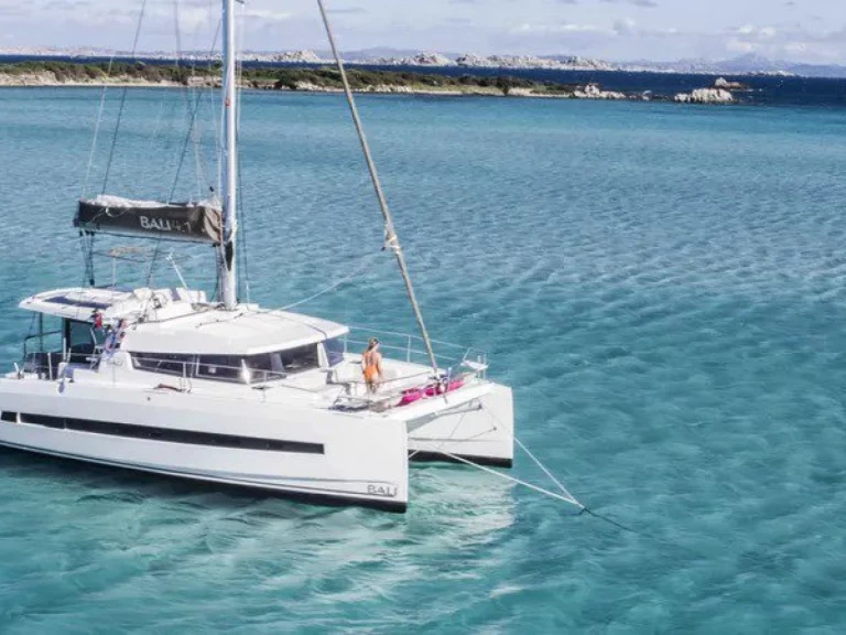 Hire Catamaran Bali with a boat licence