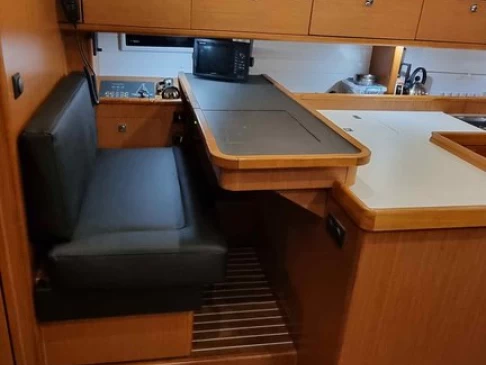 Yacht charter Skiathos - Bavaria Cruiser 51 on SamBoat