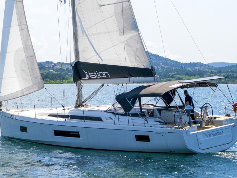 Charter a Bénéteau Oceanis 51.1 in Skradin on Samboat