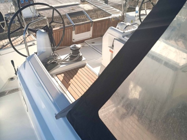 Hire a Jeanneau Sun Odyssey 440 Gouvia