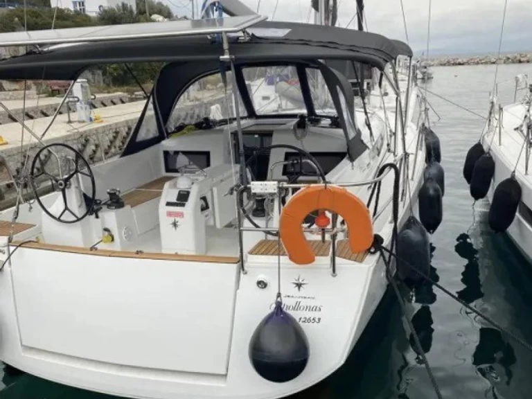 Yacht hire Gouvia cheap Sun Odyssey 440