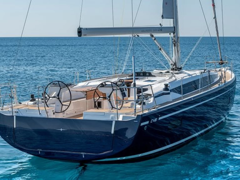 Hire Sailboat Bavaria with a boat licence