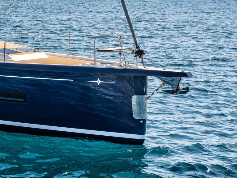 Sailboat to hire Pirovac at the best price