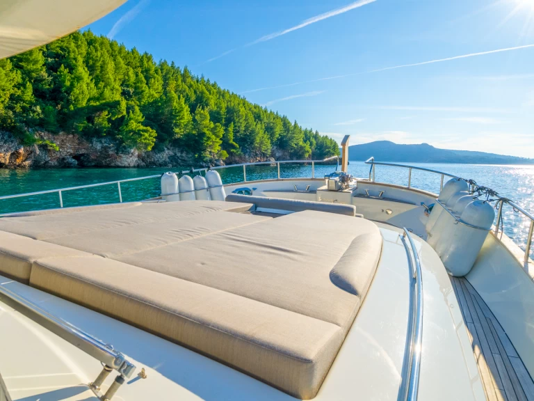 Luxury Yacht hire in Dubrovnik -  Motoryacht C9