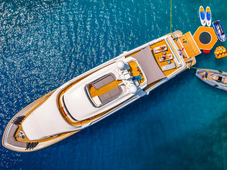Luxury Yacht to hire Kaštel Gomilica at the best price