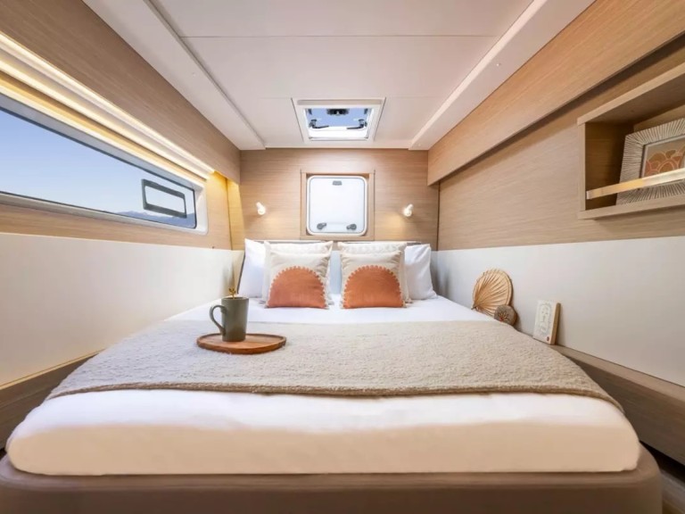 Yacht charter Cugnana Verde - Lagoon Lagoon 43 on SamBoat