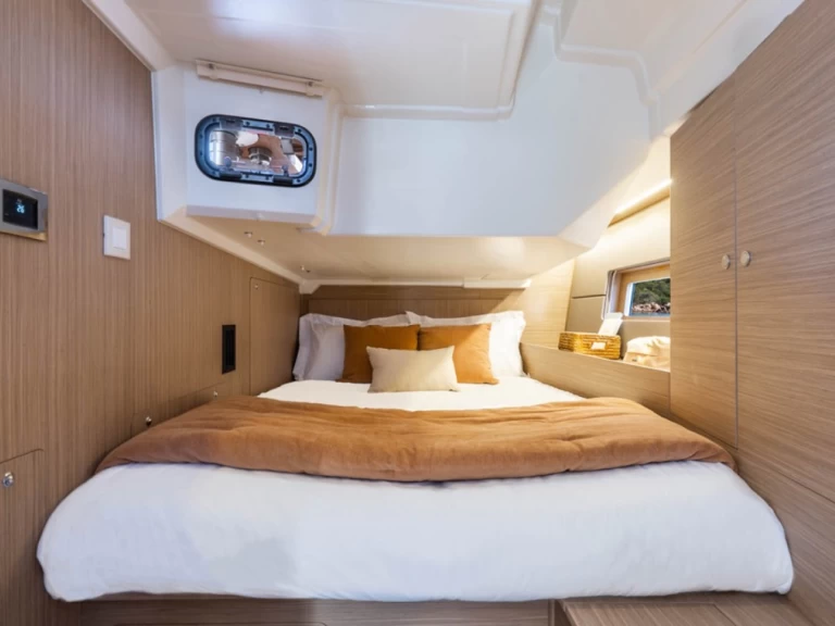 Bénéteau Oceanis 47 charter bareboat or skippered in  Cugnana Verde