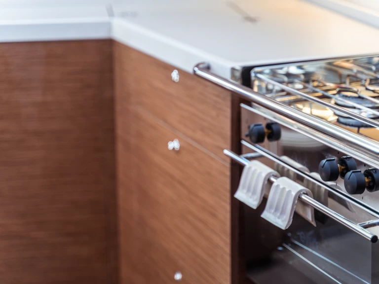 Sailboat to hire Olbia at the best price