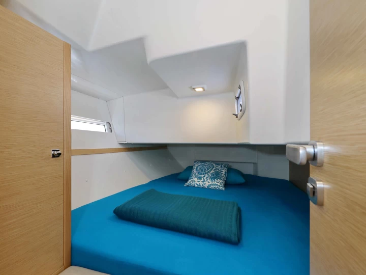 Yacht hire Castiglioncello cheap More 40