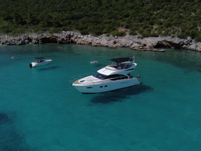 Yacht hire Dubrovnik cheap Princess F43