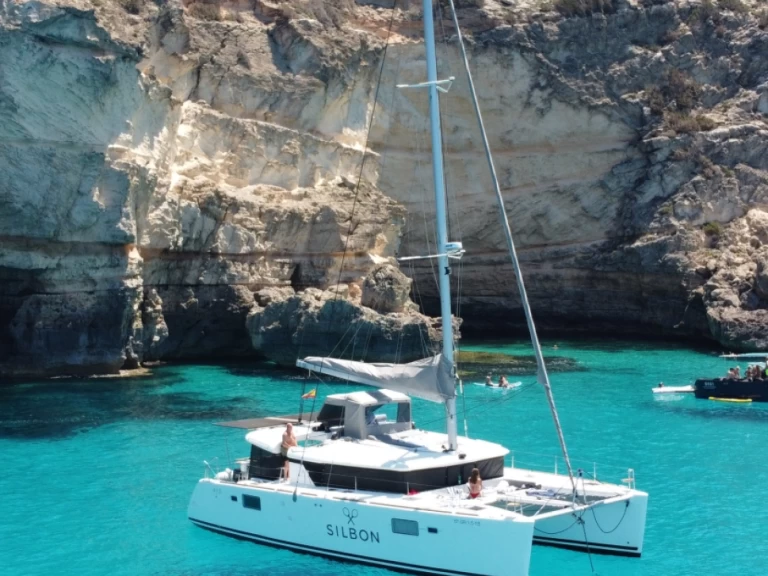 Catamaran to hire Marina Ibiza at the best price