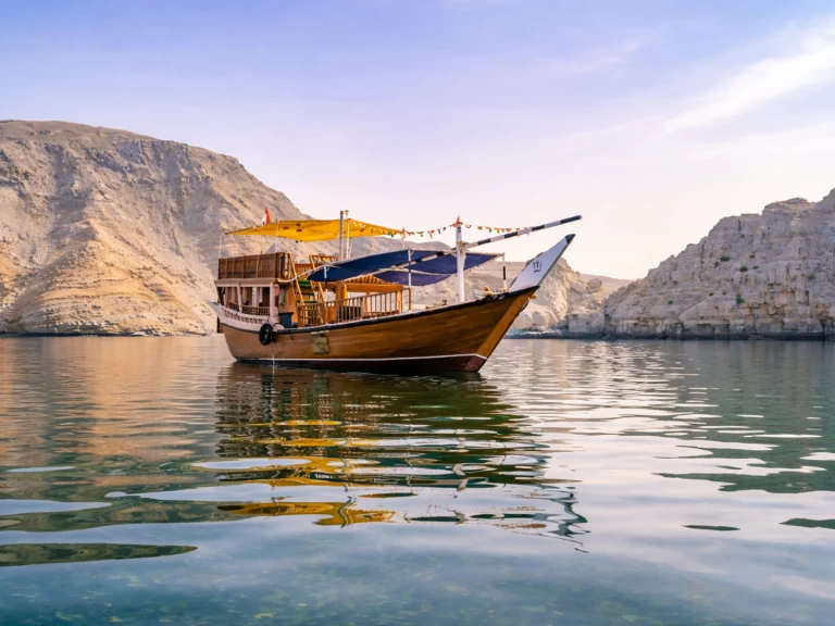 Yacht hire Khasab cheap custom