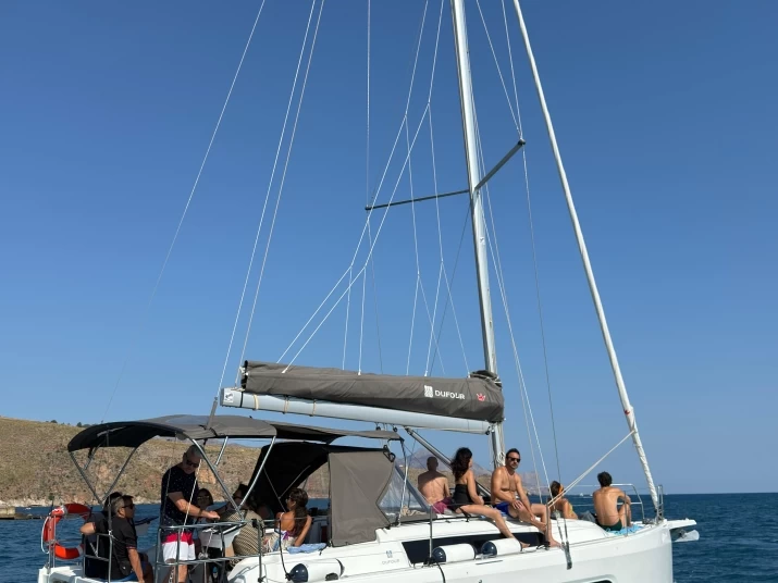 Charter a Dufour Dufour 37 in Castellammare del Golfo on Samboat