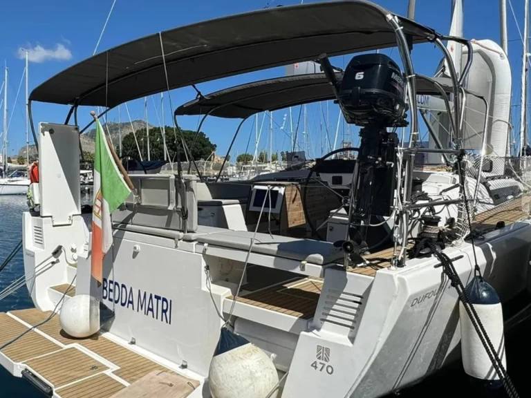 Hire Sailboat Dufour with a boat licence