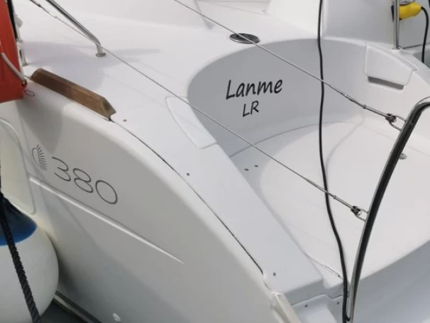 Yacht hire Propriano cheap Lagoon 380