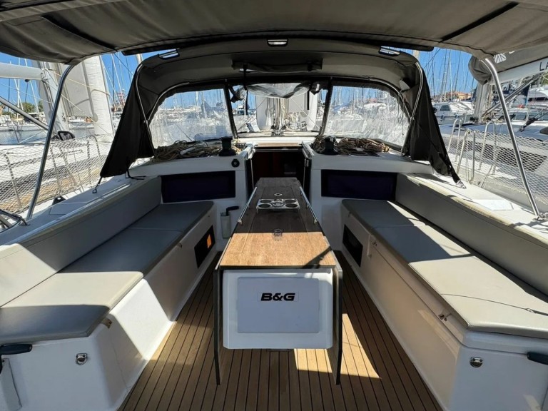 Hire Sailboat with or without skipper Dufour Palermo