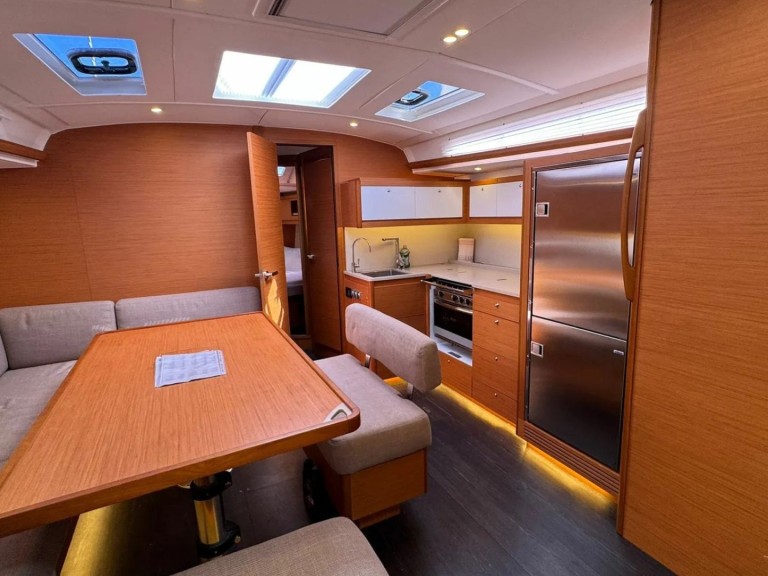 Hire Sailboat Dufour with a boat licence