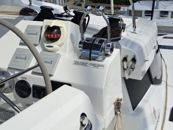 Hire Catamaran with or without skipper Fountaine Pajot Propriano