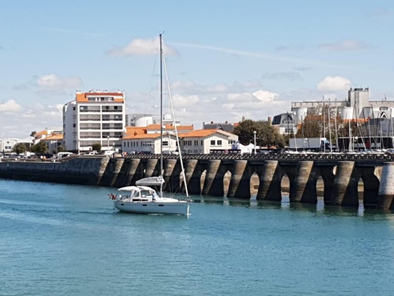 Bénéteau Oceanis 45 charter bareboat or skippered in  San Miguel De Abona