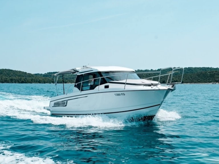 Hire a Jeanneau Merry Fisher 795 Trogir