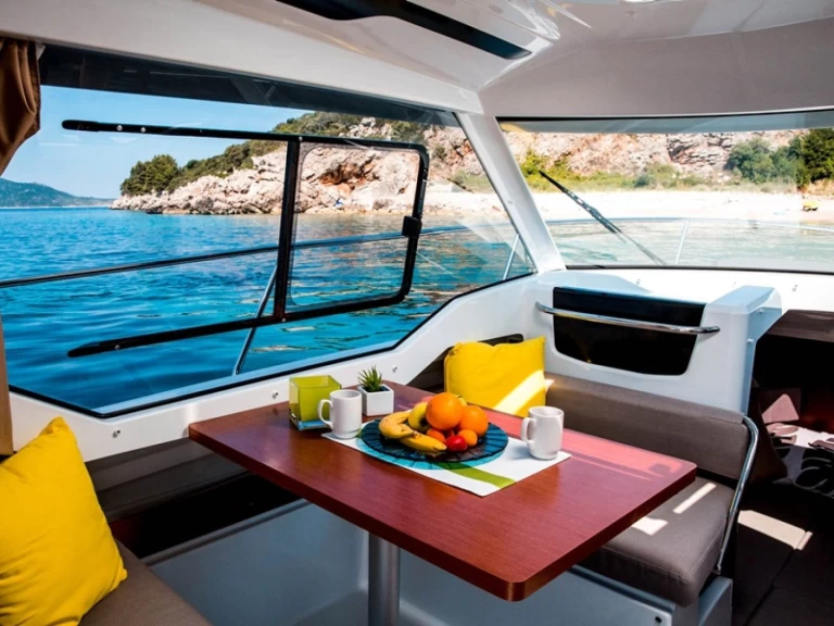 Motorboat hire in Trogir - Jeanneau Merry Fisher 795