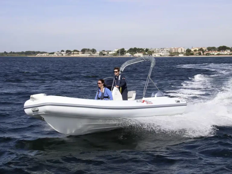 Hire RIB with or without skipper 4XC Saint-Florent