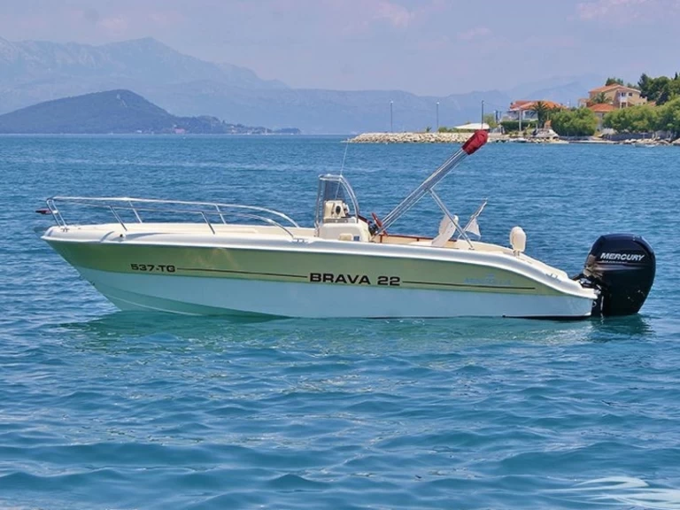 Yacht charter Trogir - Mingolla Brava 22 on SamBoat