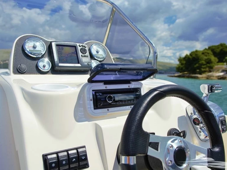 Hire a Quicksilver Quicksilver 675 Activ Open Trogir