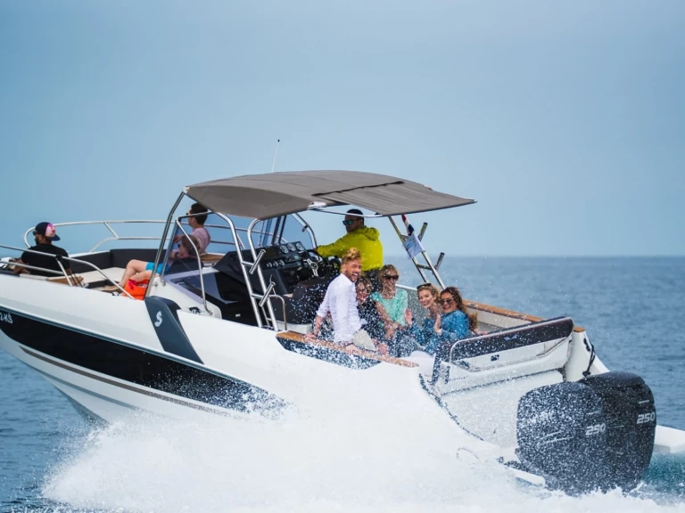 Hire Motorboat with or without skipper Bénéteau Trogir