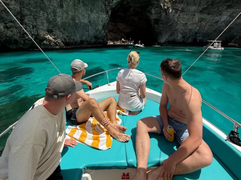 Motorboat hire in Ċirkewwa - Buccaneer Sea Rover 198