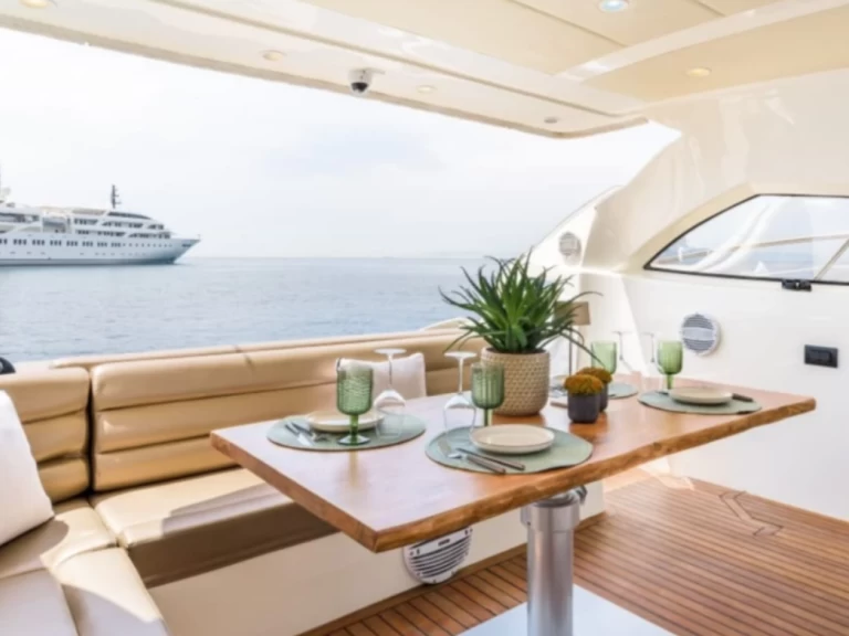 Charter a Astondoa Astondoa 53 HT in Portofino on Samboat