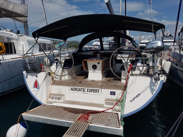 Hire Sailboat D&D Yacht with a boat licence