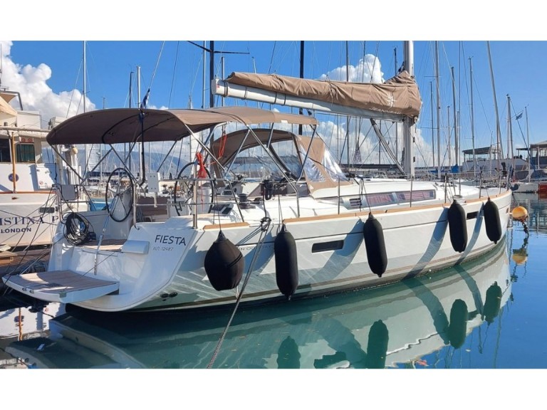 Yacht hire Pylos cheap Sun Odyssey 519