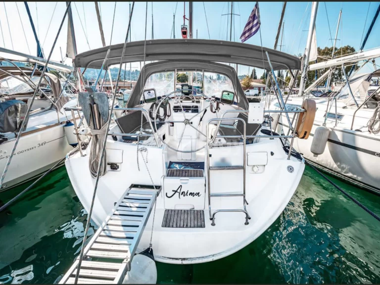 Hire Sailboat with or without skipper Bénéteau Kallithea