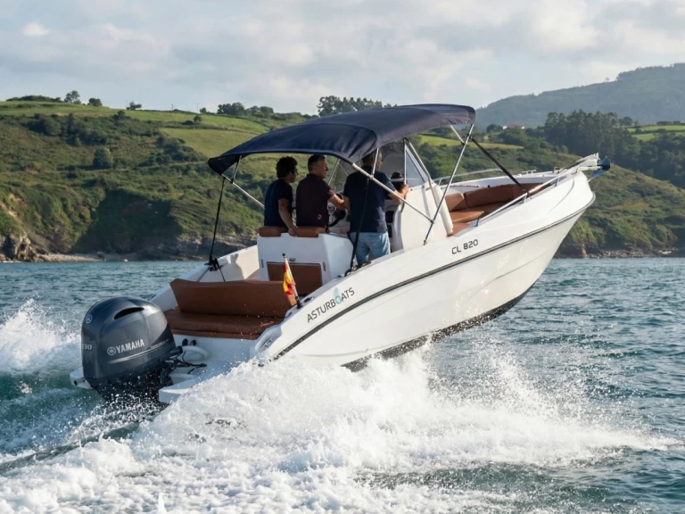 Motorboat hire in Gijón - Nireus CL620