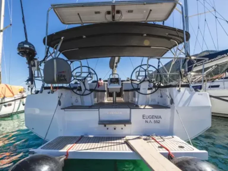 Hire Sailboat with or without skipper Bavaria Nikiána