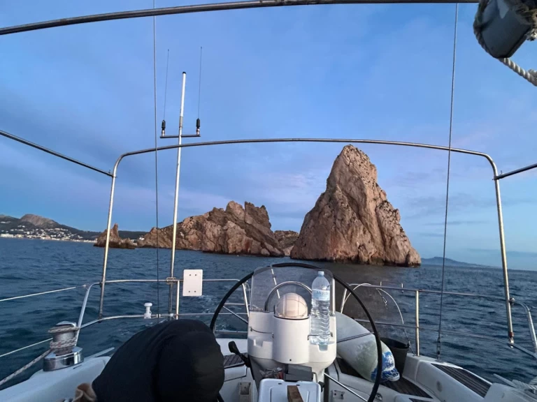 Yacht hire Blanes cheap Oceanis 423 Clipper