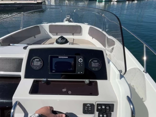 Motorboat hire in Marseille - Jeanneau Cap Camarat 7.5 CC Serie 2